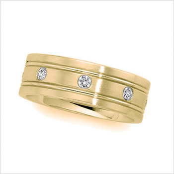 Band With 2 Carved Lines 3 Diamonds